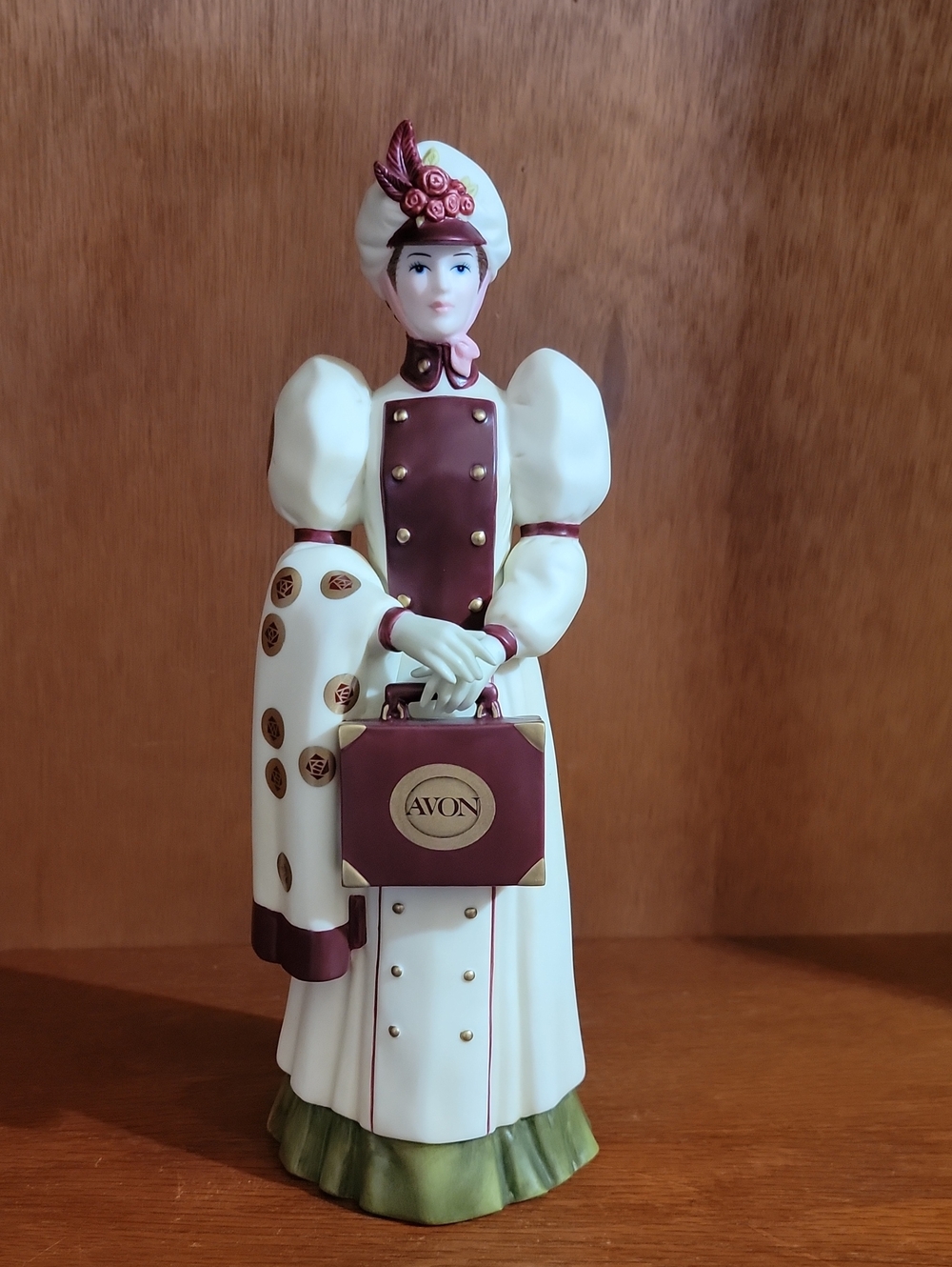 Avon 2006 Mrs Albee Porcelain Victorian Lady Figurine in White and Burgundy